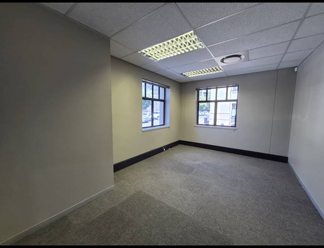 514M² OFFICE TO LET IN SANDTON CENTRAL